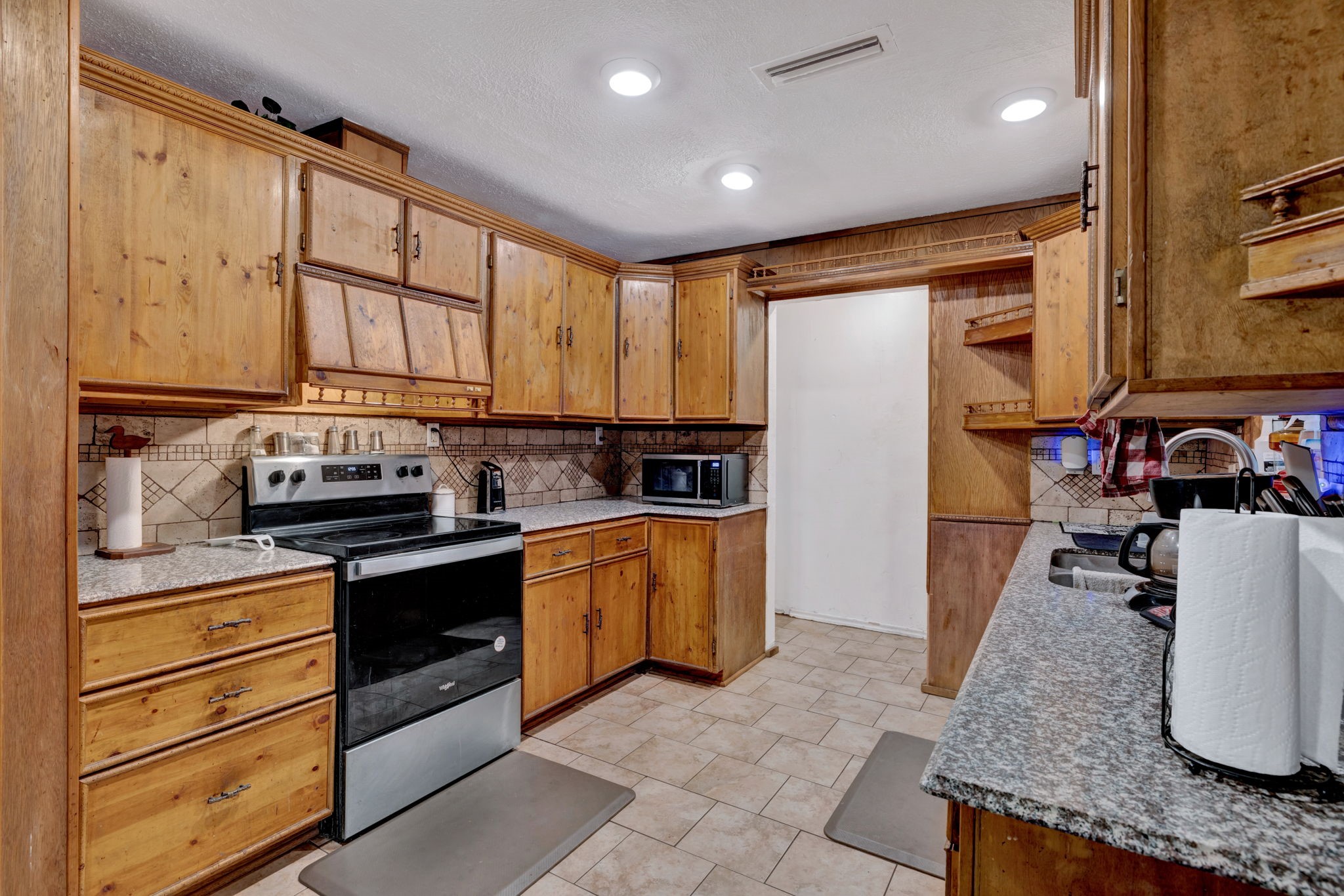 1125 Hillwood Drive Lewisville TX 75067