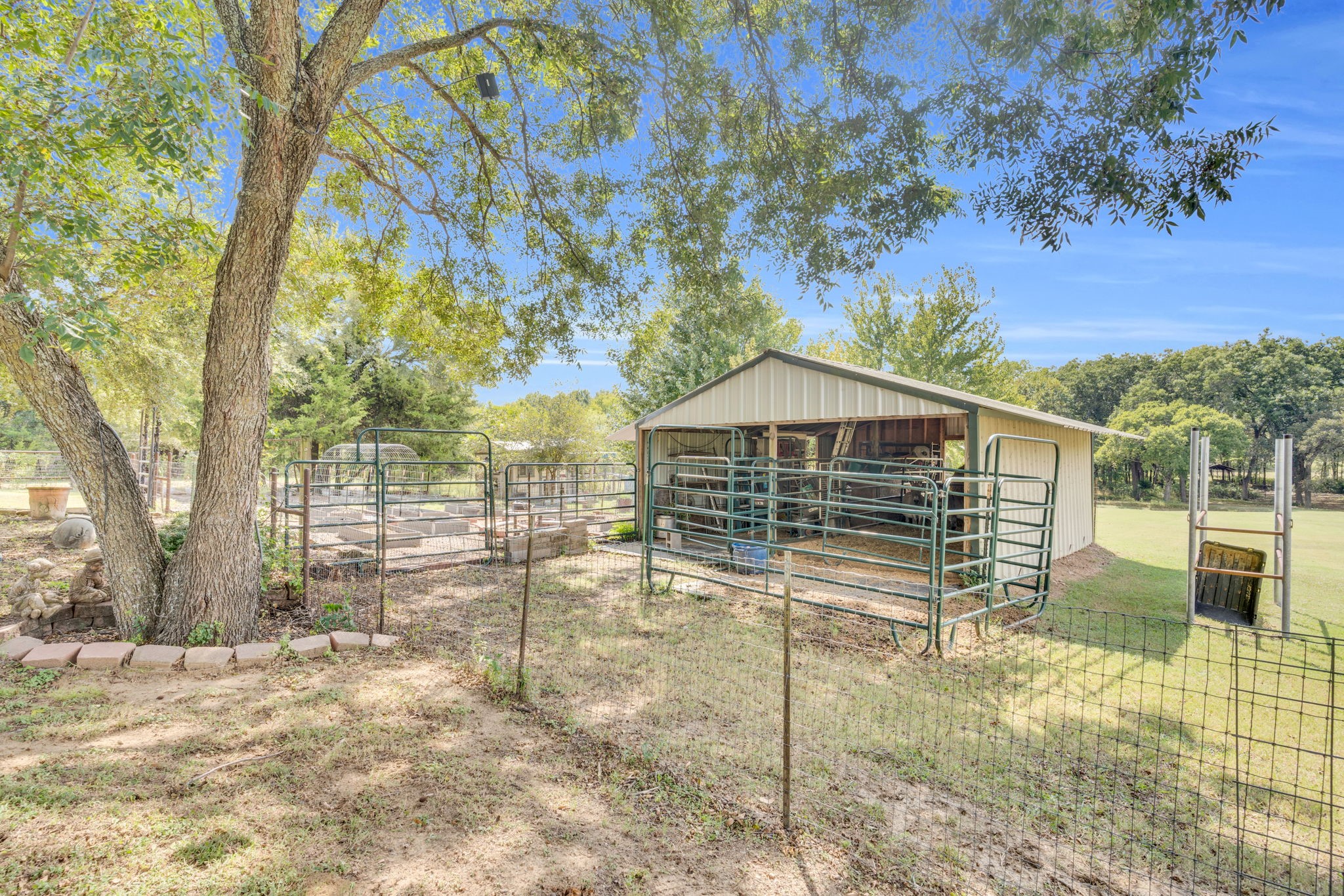 490 James Road Ferris TX 75125