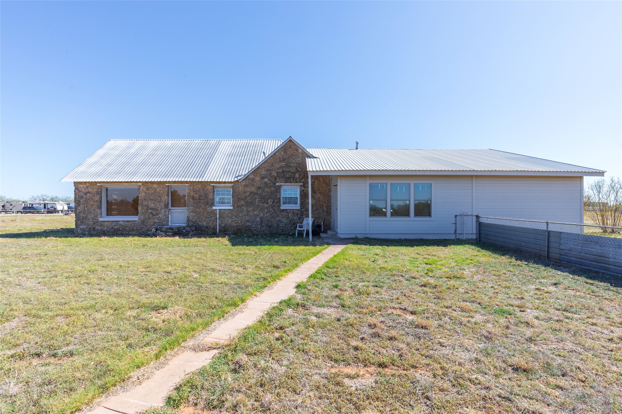 1450 Farm Road 605 Hawley TX 79525