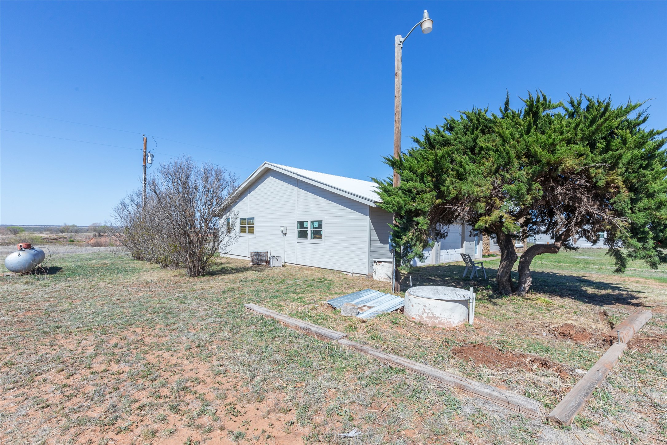 1450 Farm Road 605 Hawley TX 79525