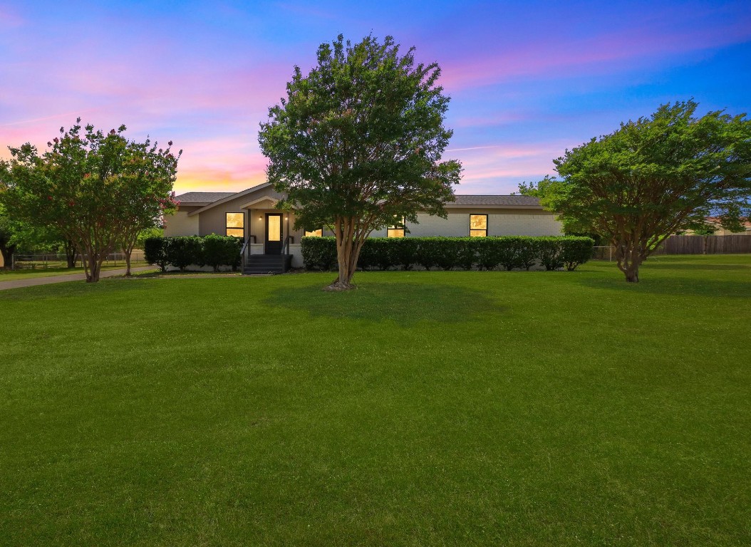 2401 S Hampton Road Glenn Heights TX 75154