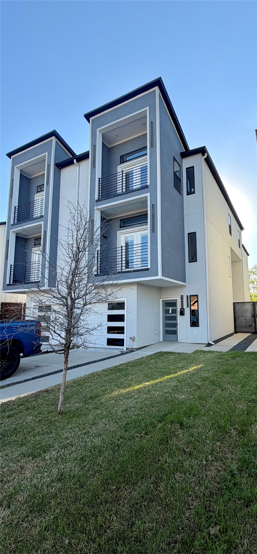 2419 Crossman Avenue Dallas TX 75212