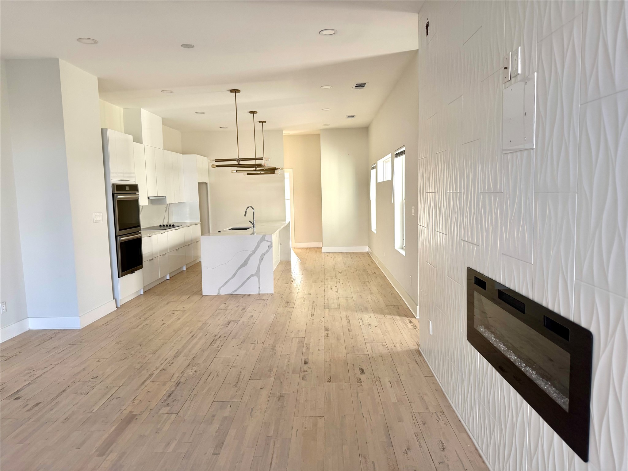 2419 Crossman Avenue Dallas TX 75212