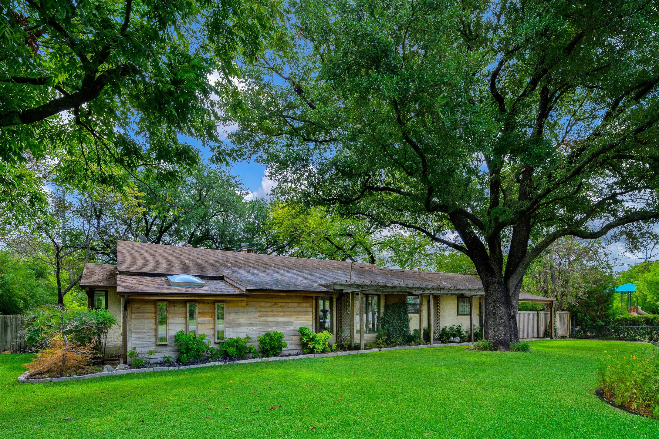9318 Alta Mira Drive Dallas TX 75218