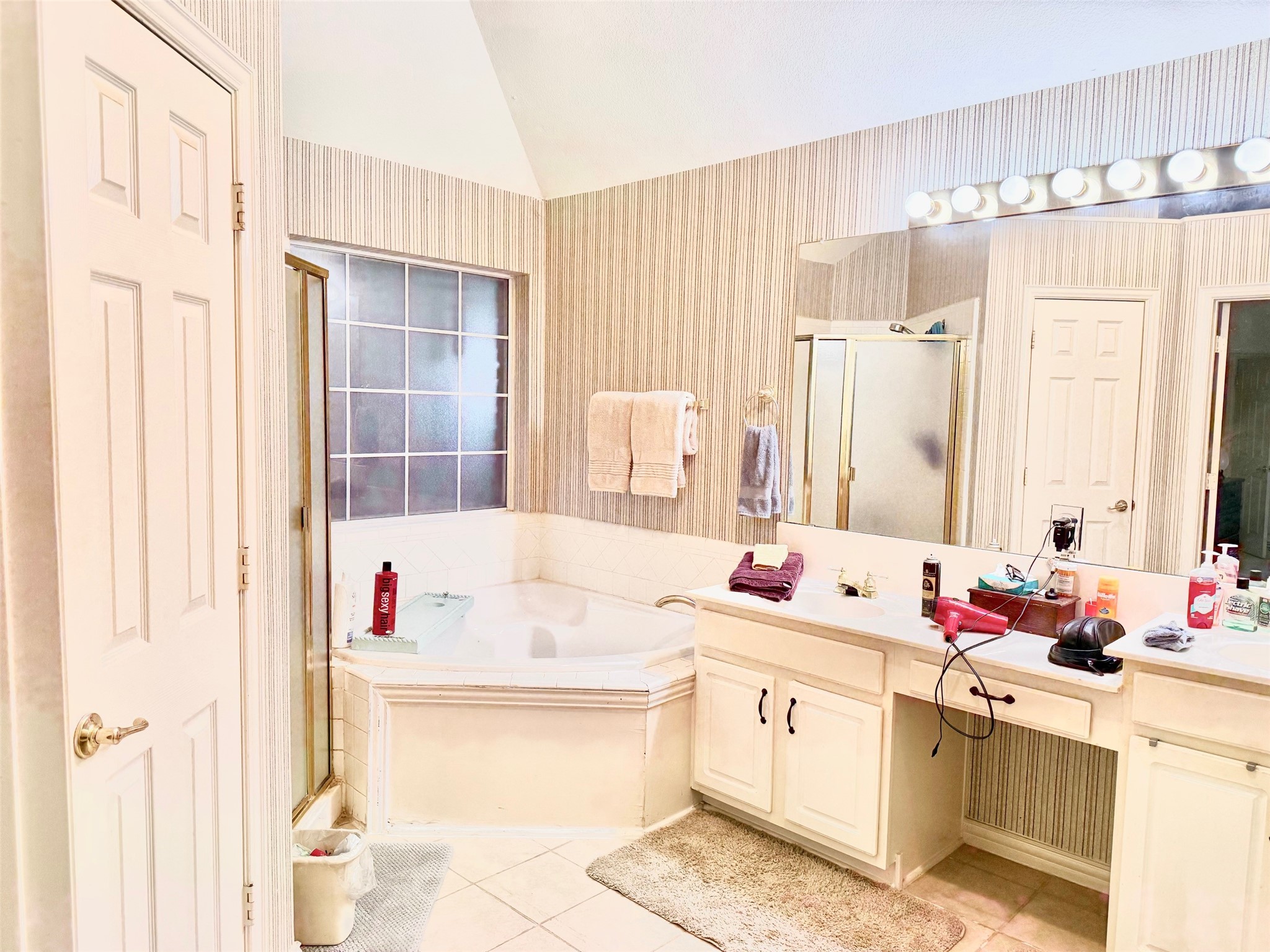 5425 Wood Creek Lane Garland TX 75044