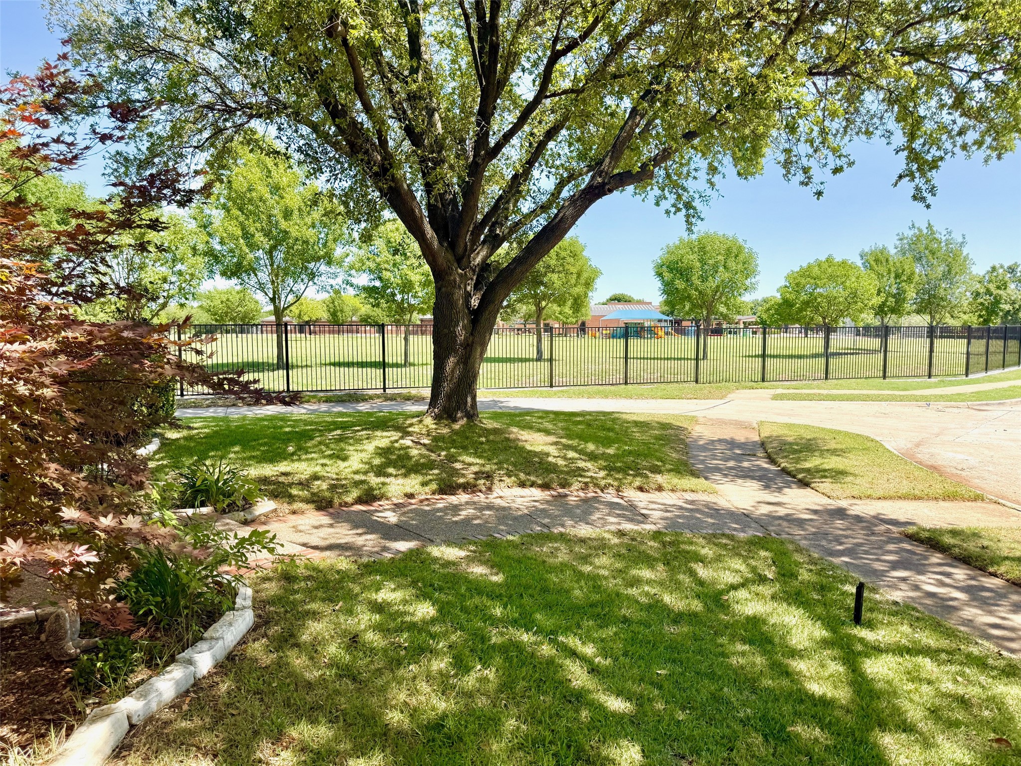 5425 Wood Creek Lane Garland TX 75044