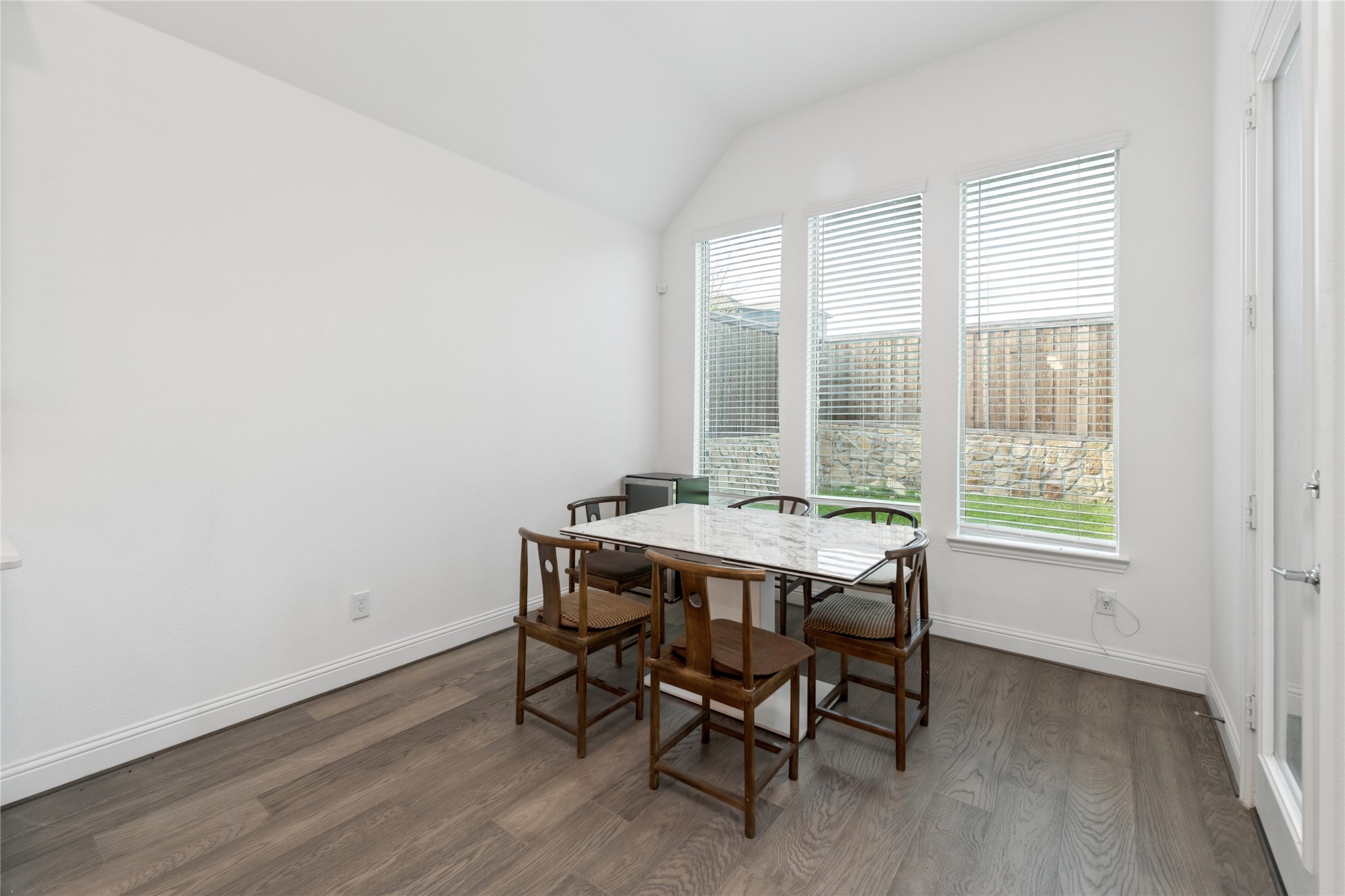 8227 Vitex Avenue Dallas TX 75252