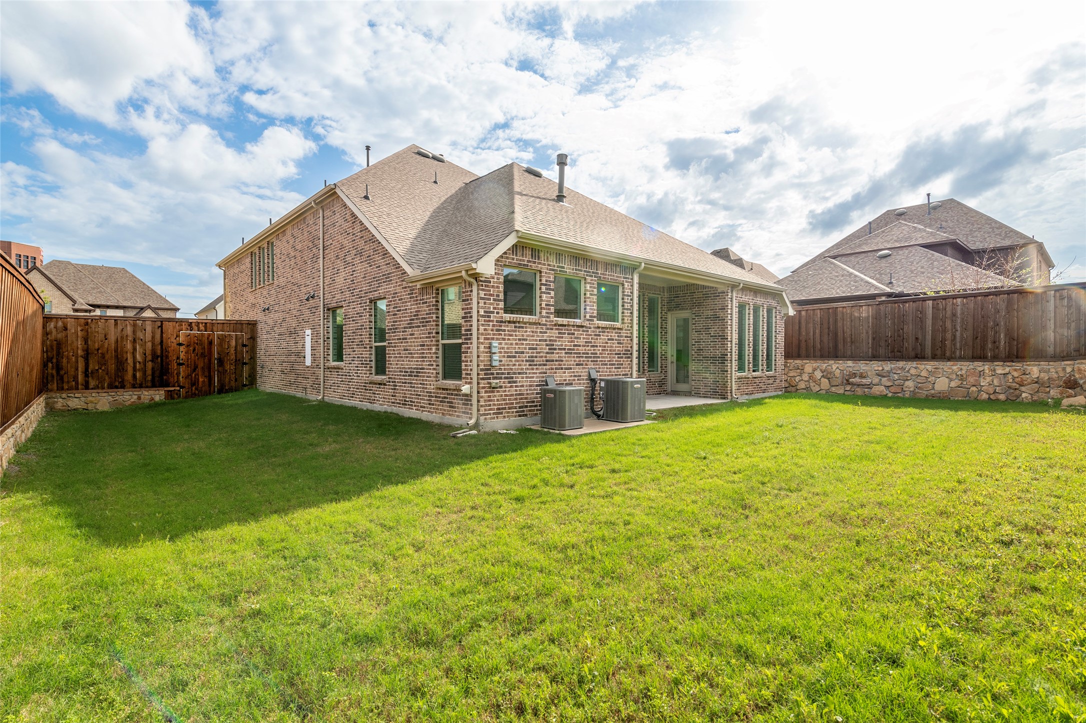 8227 Vitex Avenue Dallas TX 75252