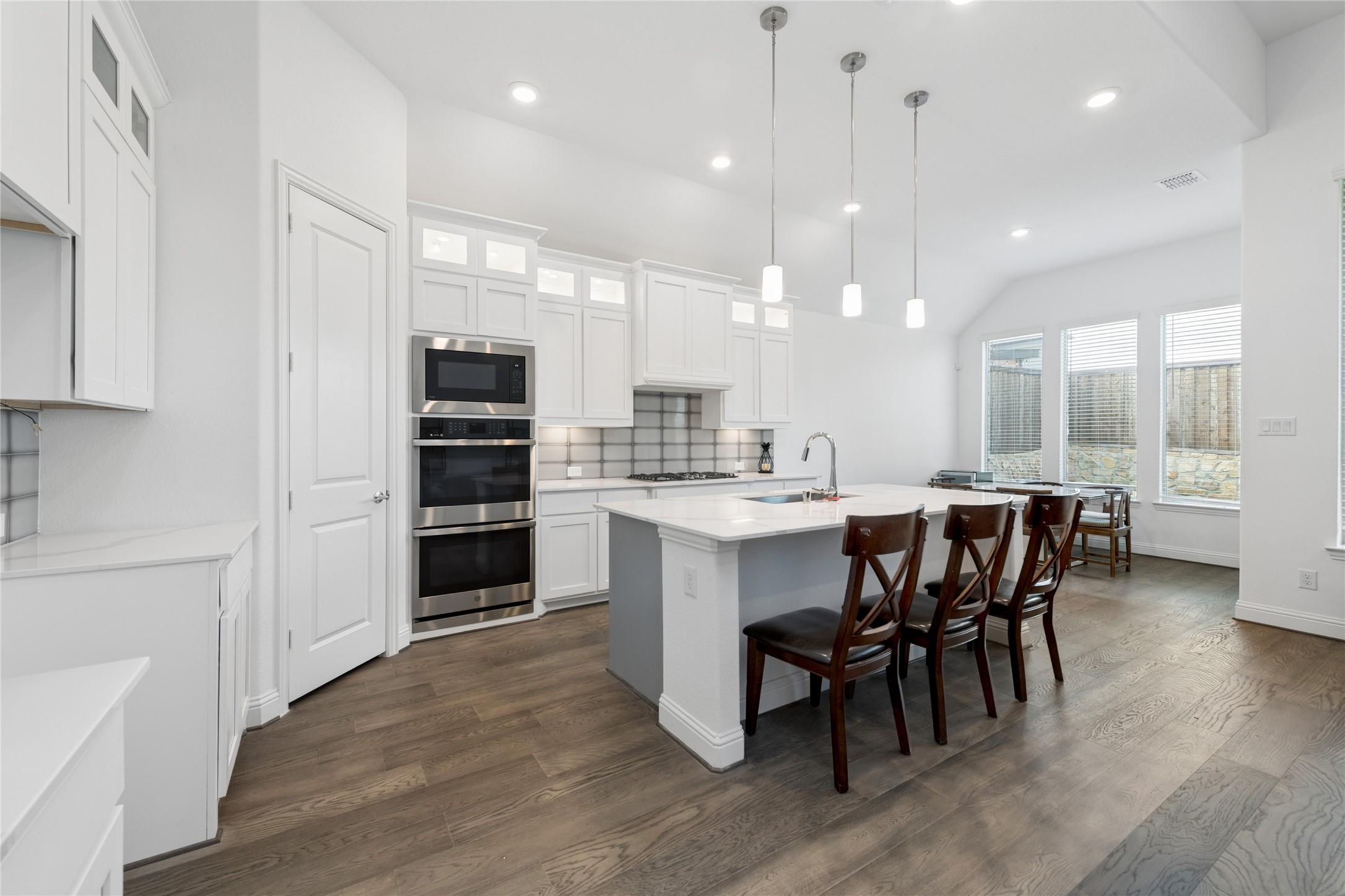 8227 Vitex Avenue Dallas TX 75252