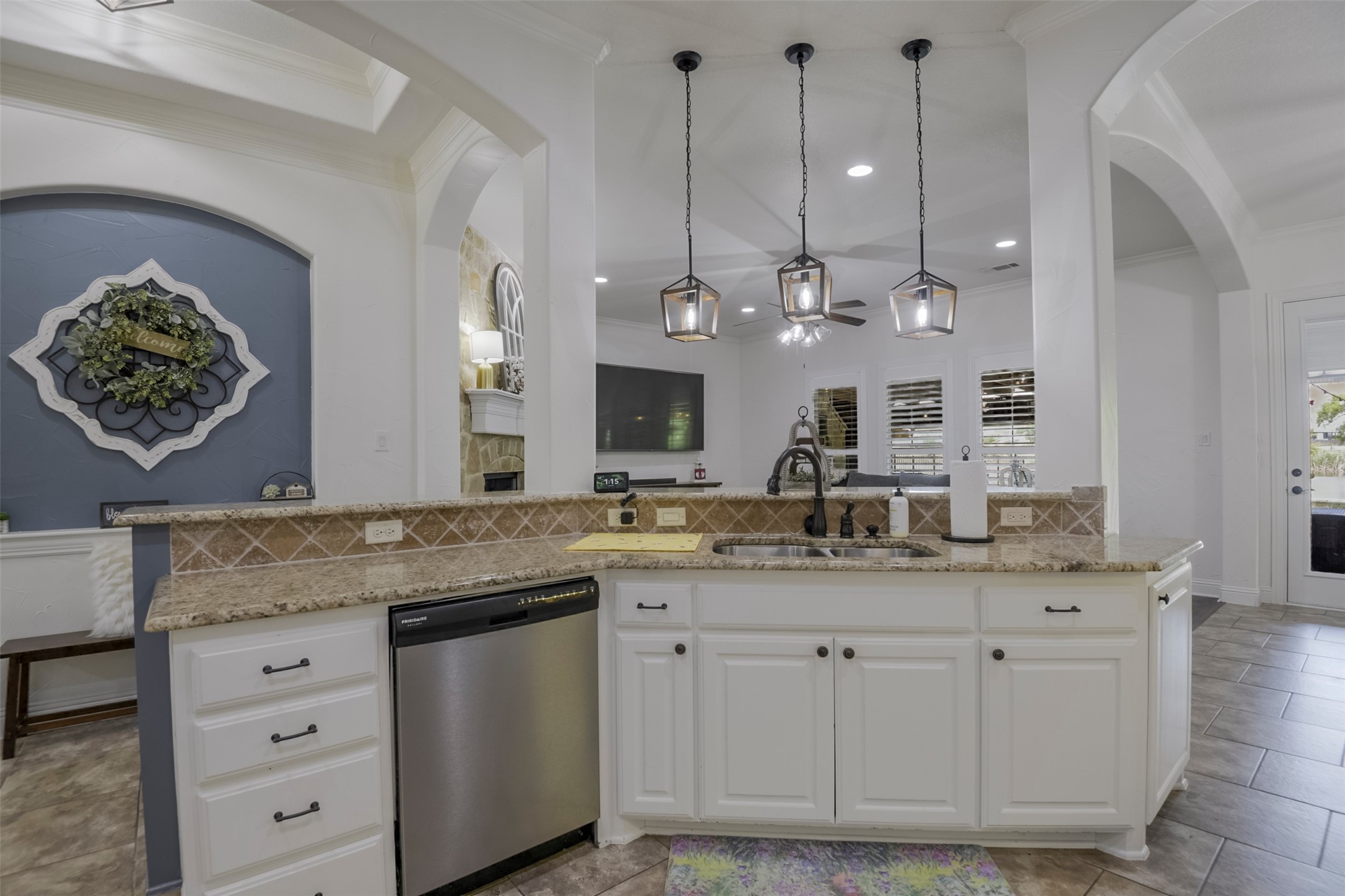 115 Odonna Drive Waxahachie TX 75165