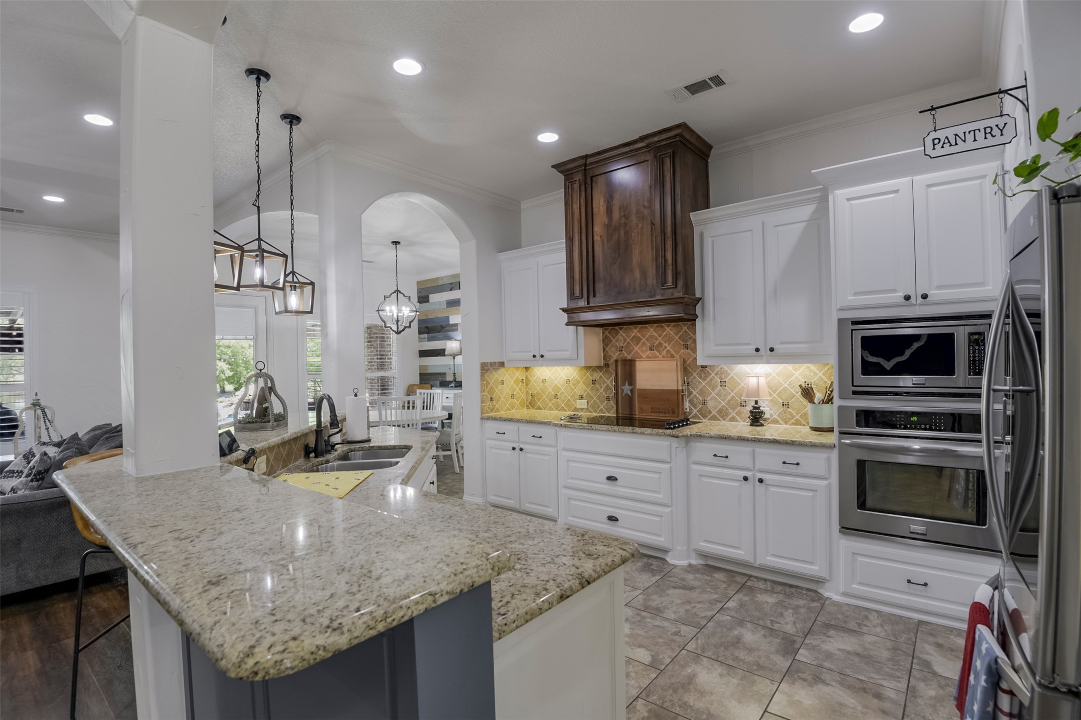 115 Odonna Drive Waxahachie TX 75165