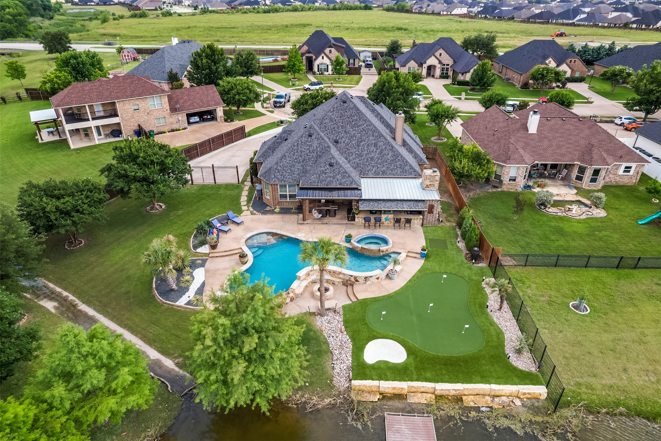 115 Odonna Drive Waxahachie TX 75165