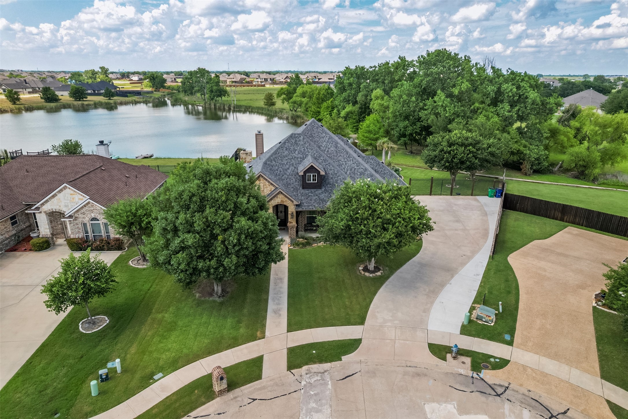 115 Odonna Drive Waxahachie TX 75165