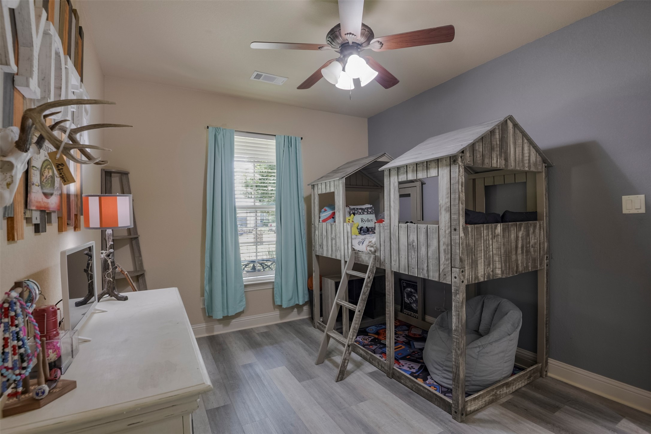 115 Odonna Drive Waxahachie TX 75165