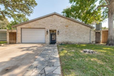 2012 Bradford Street Irving TX 75061