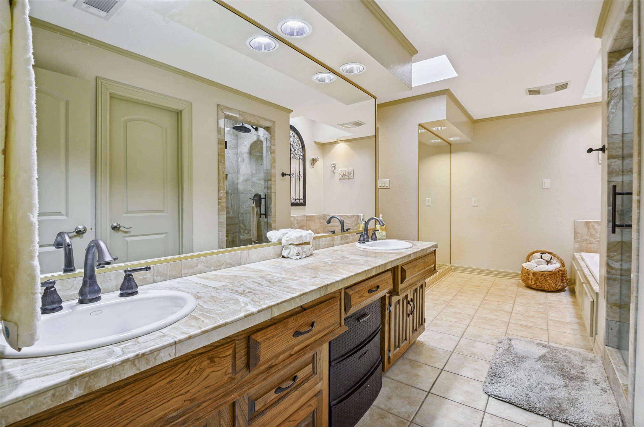1632 Banbury Lane Carrollton TX 75006