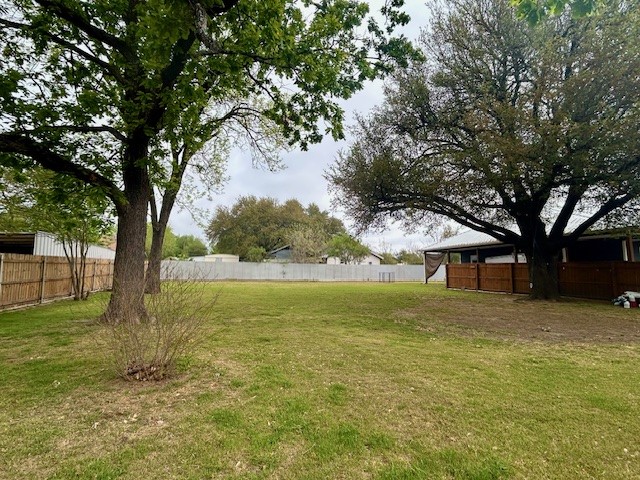 727 E Liberty Mexia TX 76667