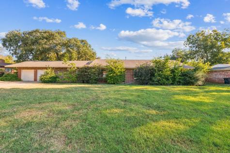 5621 Maceo Lane Fort Worth TX 76112