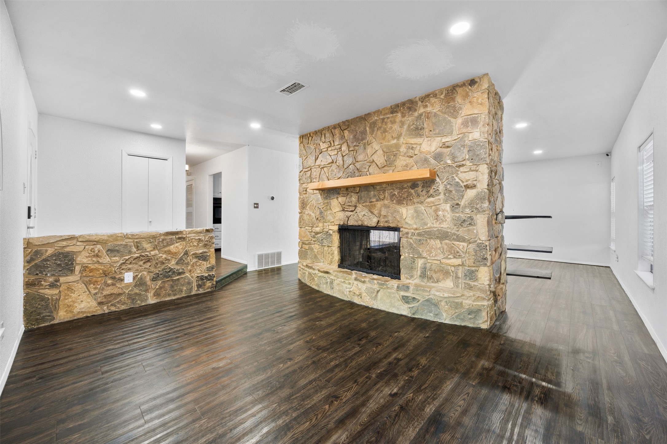 3911 Shady Valley Drive Arlington TX 76013