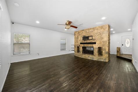 3911 Shady Valley Drive Arlington TX 76013