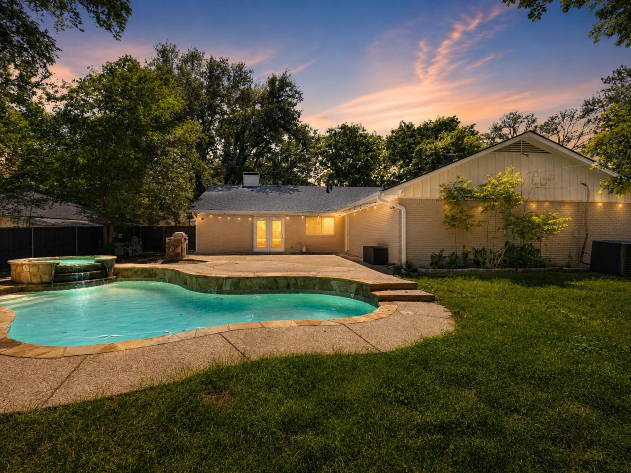 3911 Shady Valley Drive Arlington TX 76013