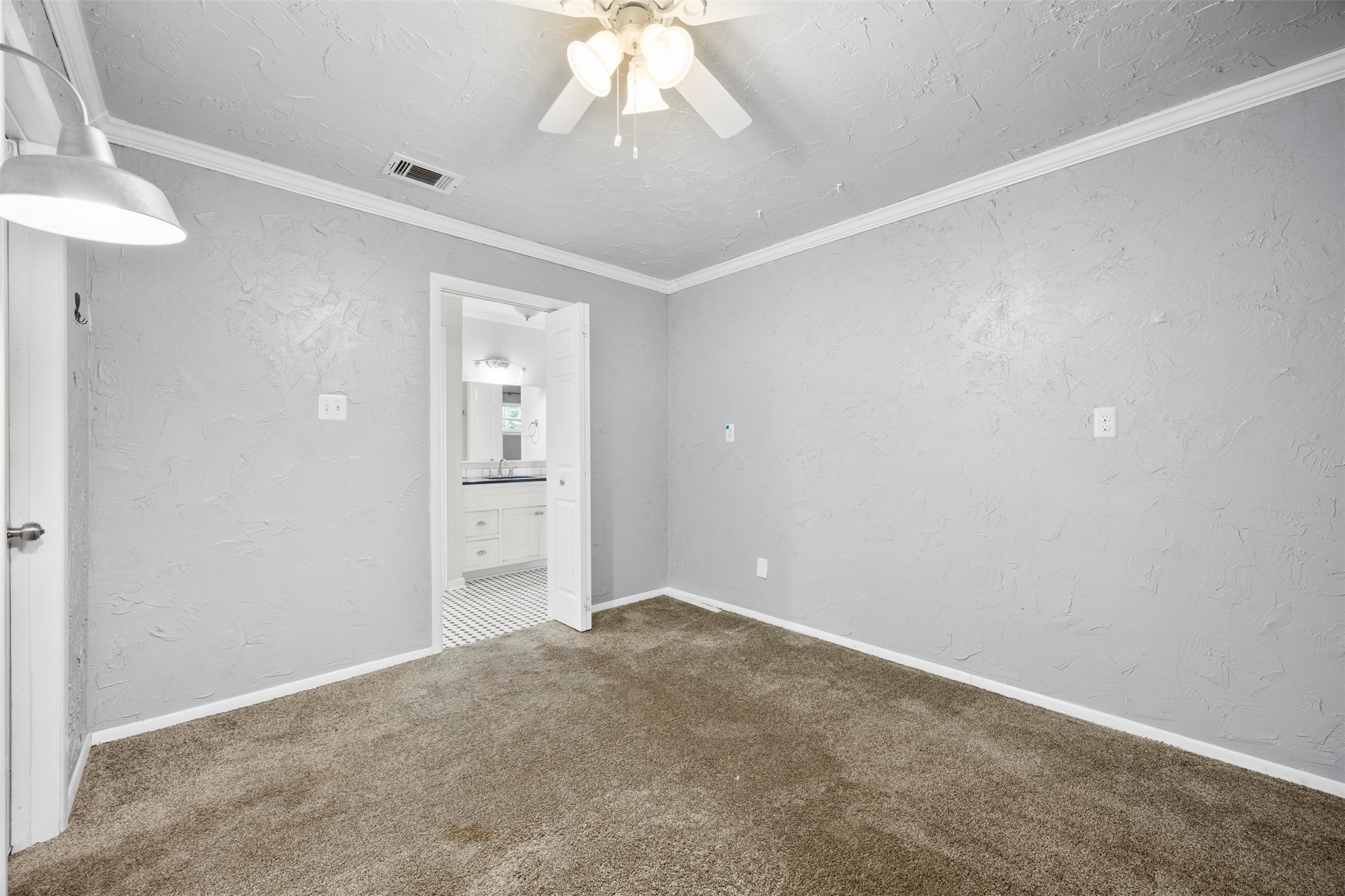 3911 Shady Valley Drive Arlington TX 76013