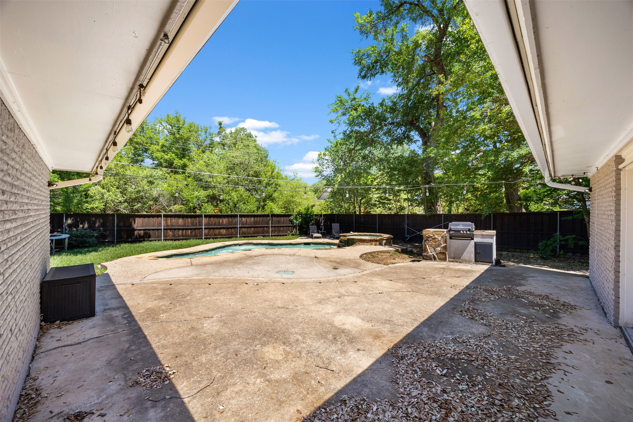 3911 Shady Valley Drive Arlington TX 76013