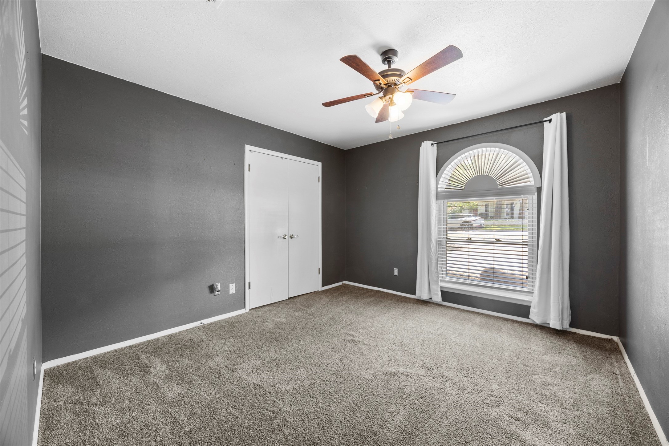 3911 Shady Valley Drive Arlington TX 76013