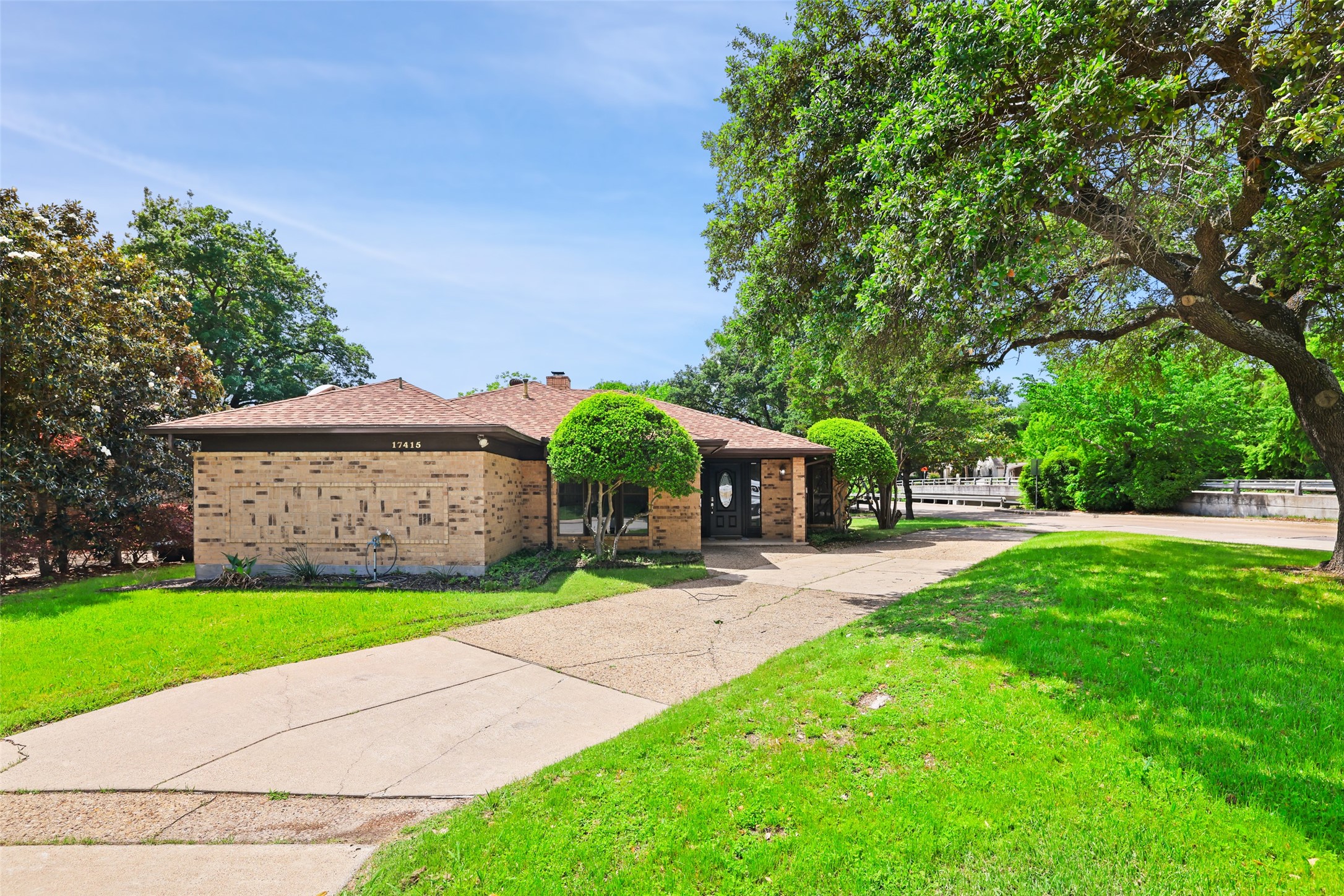 17415 Oakington Court Dallas TX 75252