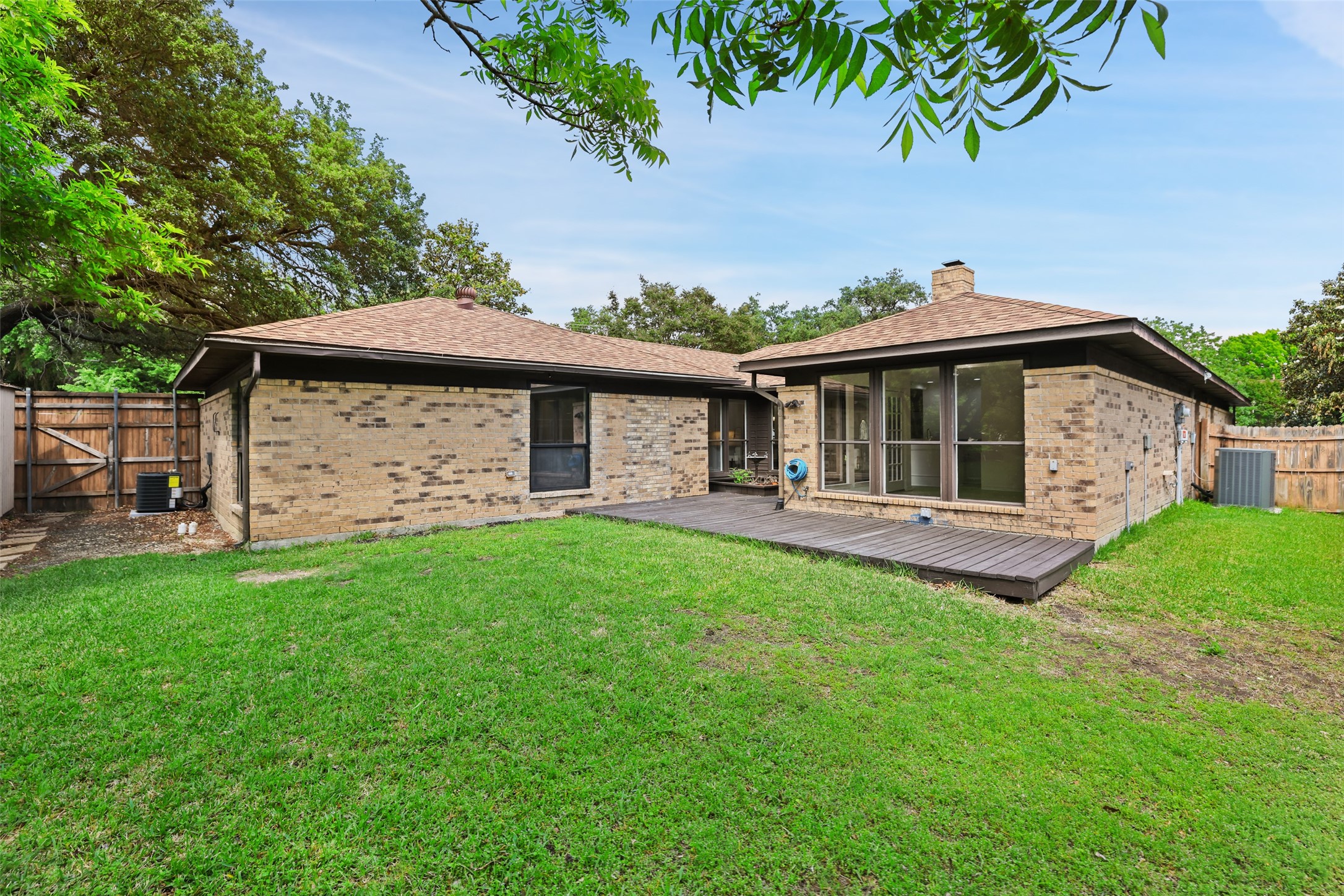 17415 Oakington Court Dallas TX 75252