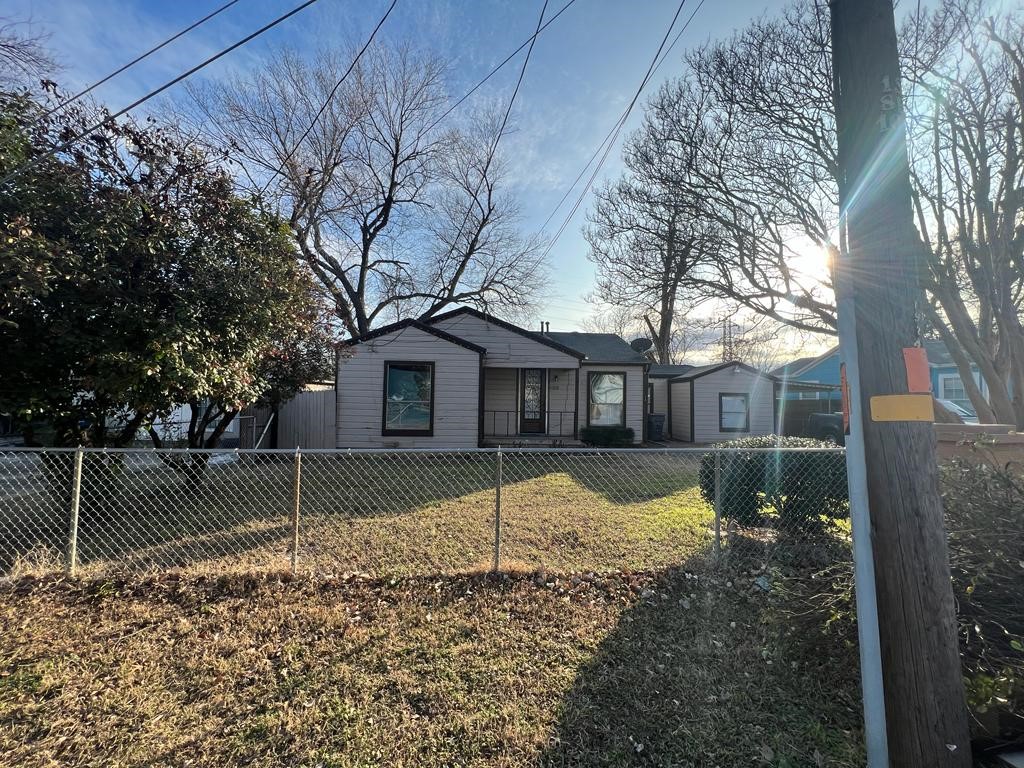 7924 S Norvell Drive Dallas TX 75227