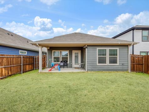 1809 Ash Oak Lane Forney TX 75126