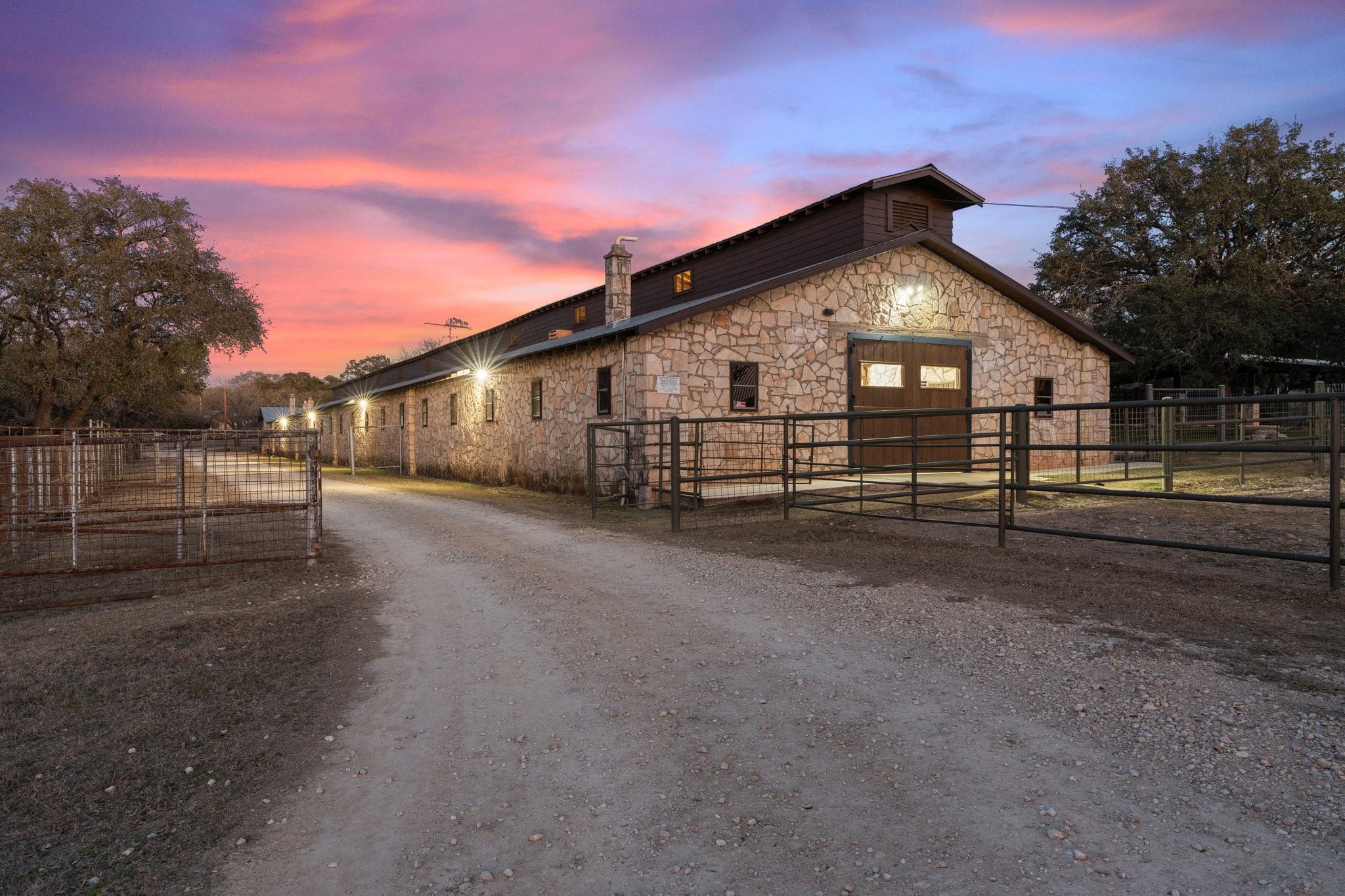 154 Mr Bar Par Hunt TX 78024