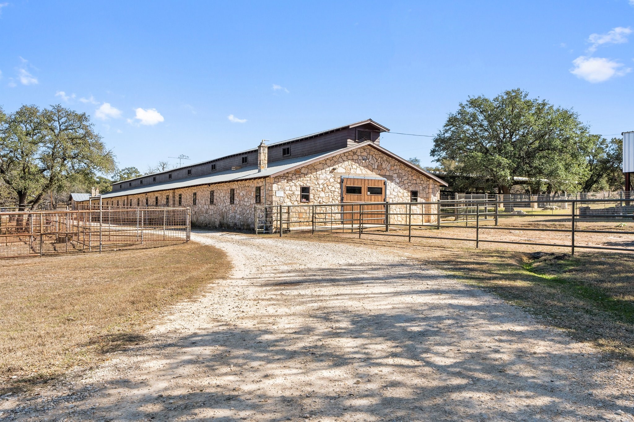 154 Mr Bar Par Hunt TX 78024