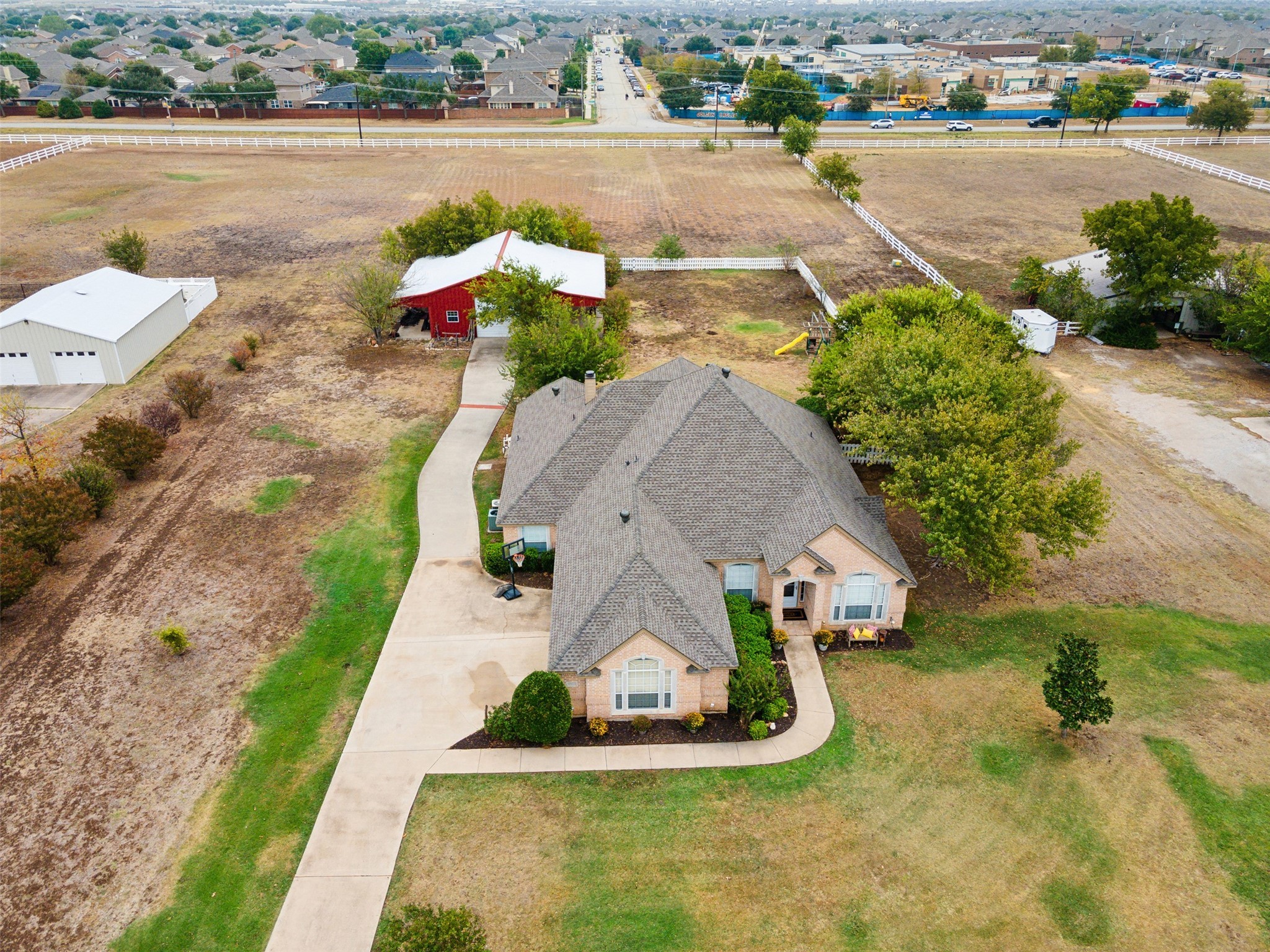 10124 Round Hill Road Fort Worth TX 76131