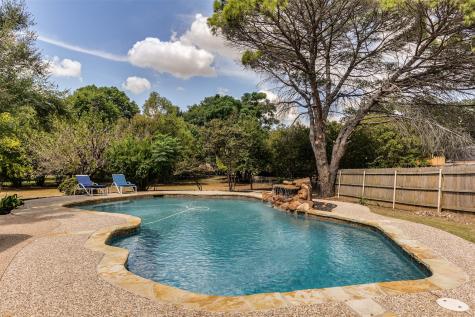 628 Donna Court Burleson TX 76028