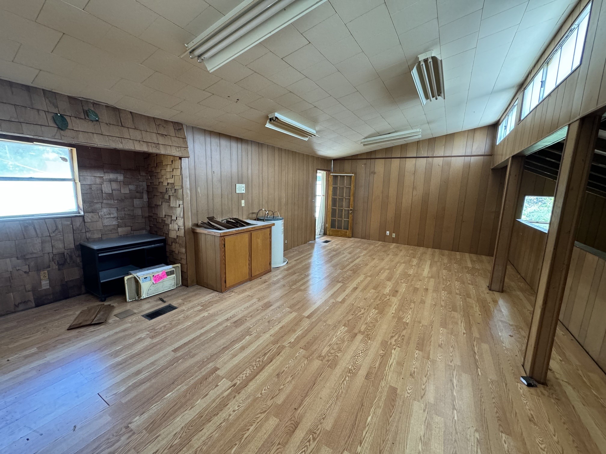 413 S Avenue G Clifton TX 76634