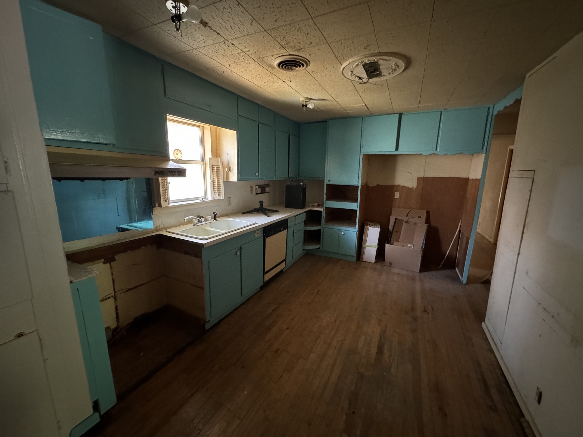 413 S Avenue G Clifton TX 76634
