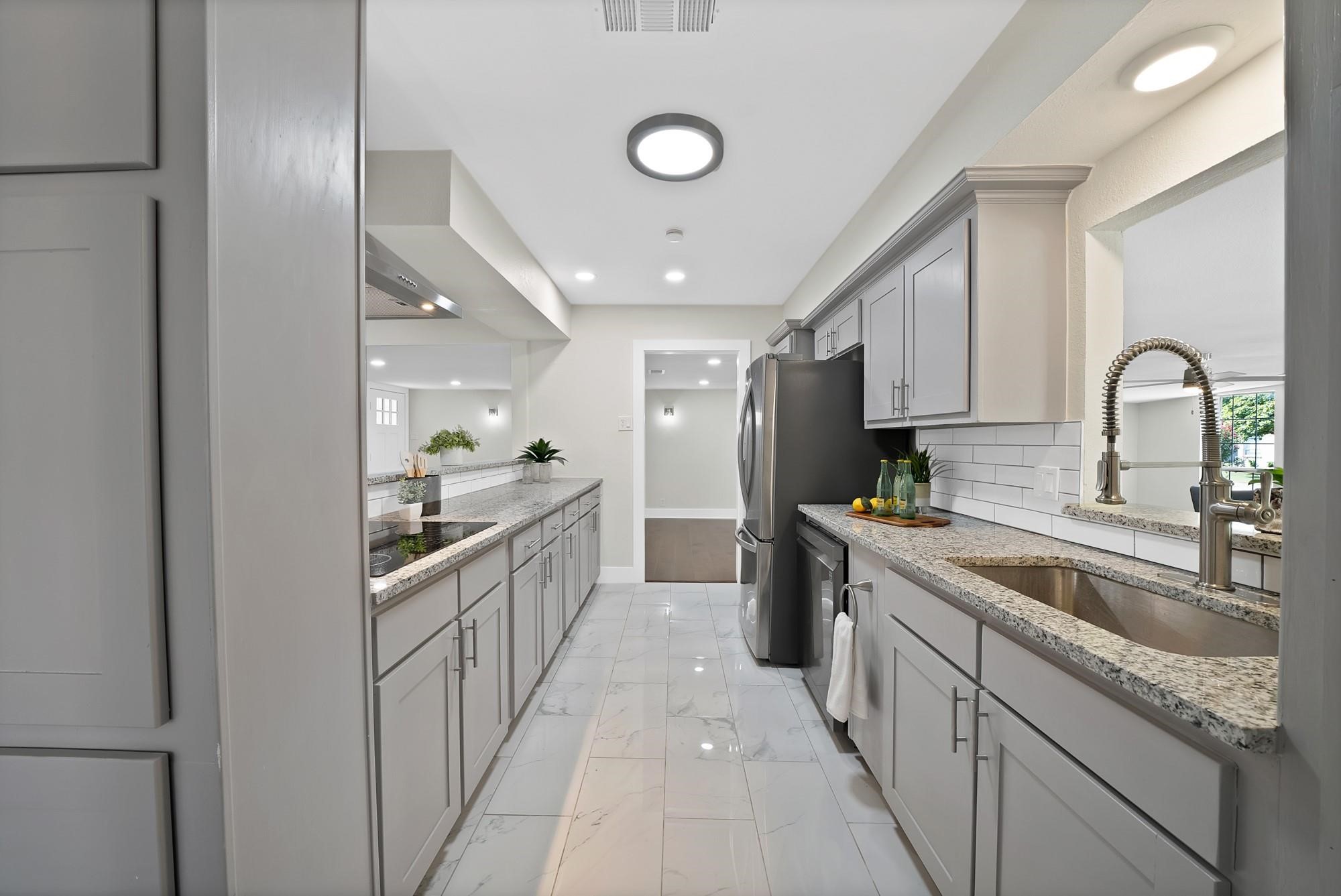 3046 Rotan Lane Dallas TX 75229