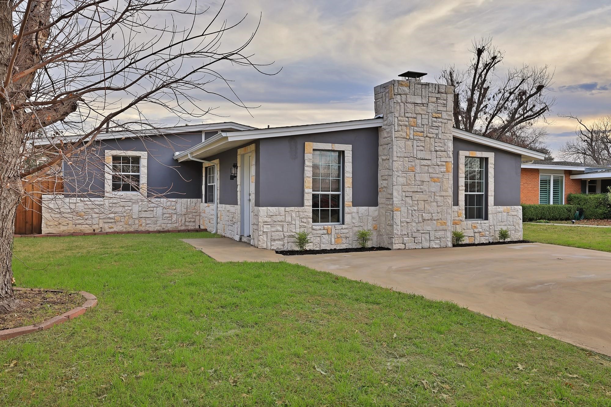 3046 Rotan Lane Dallas TX 75229