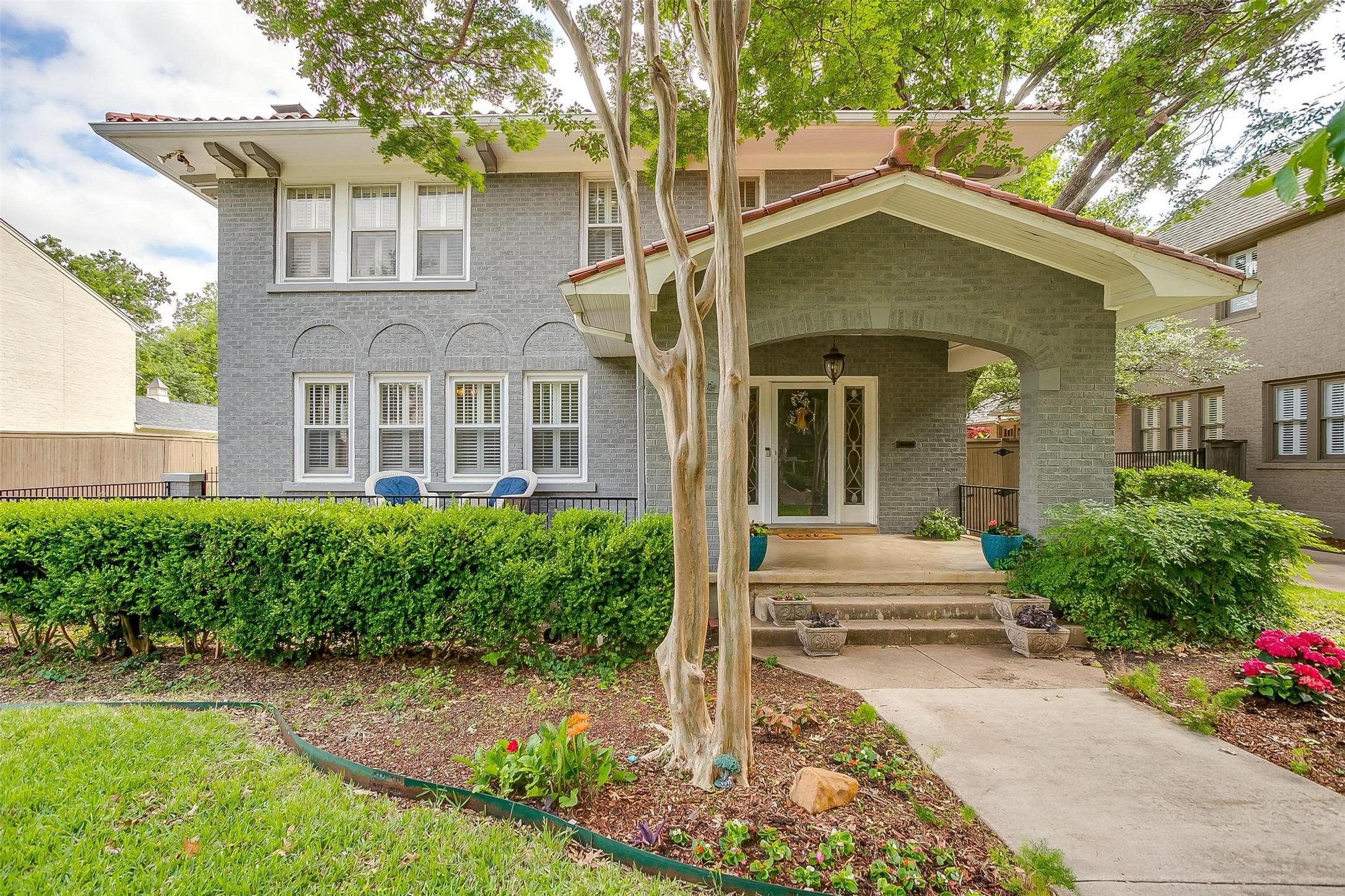 2017 Windsor Place Fort Worth TX 76110