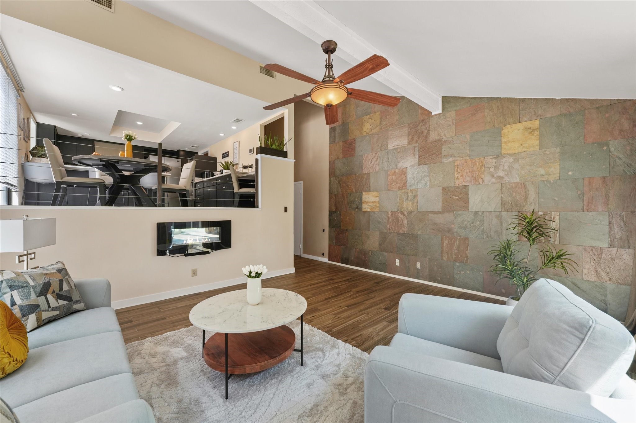 2304 Oak Forest Court Arlington TX 76012