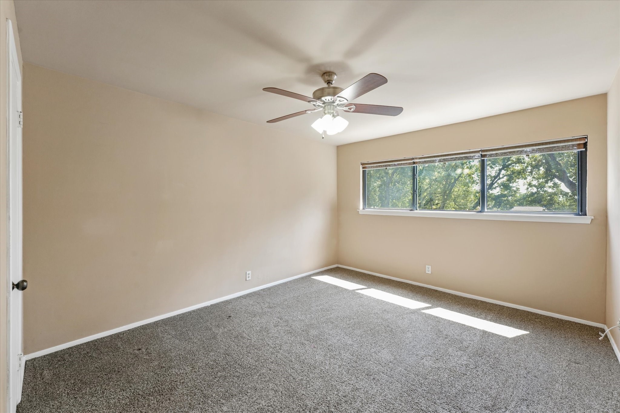 2304 Oak Forest Court Arlington TX 76012