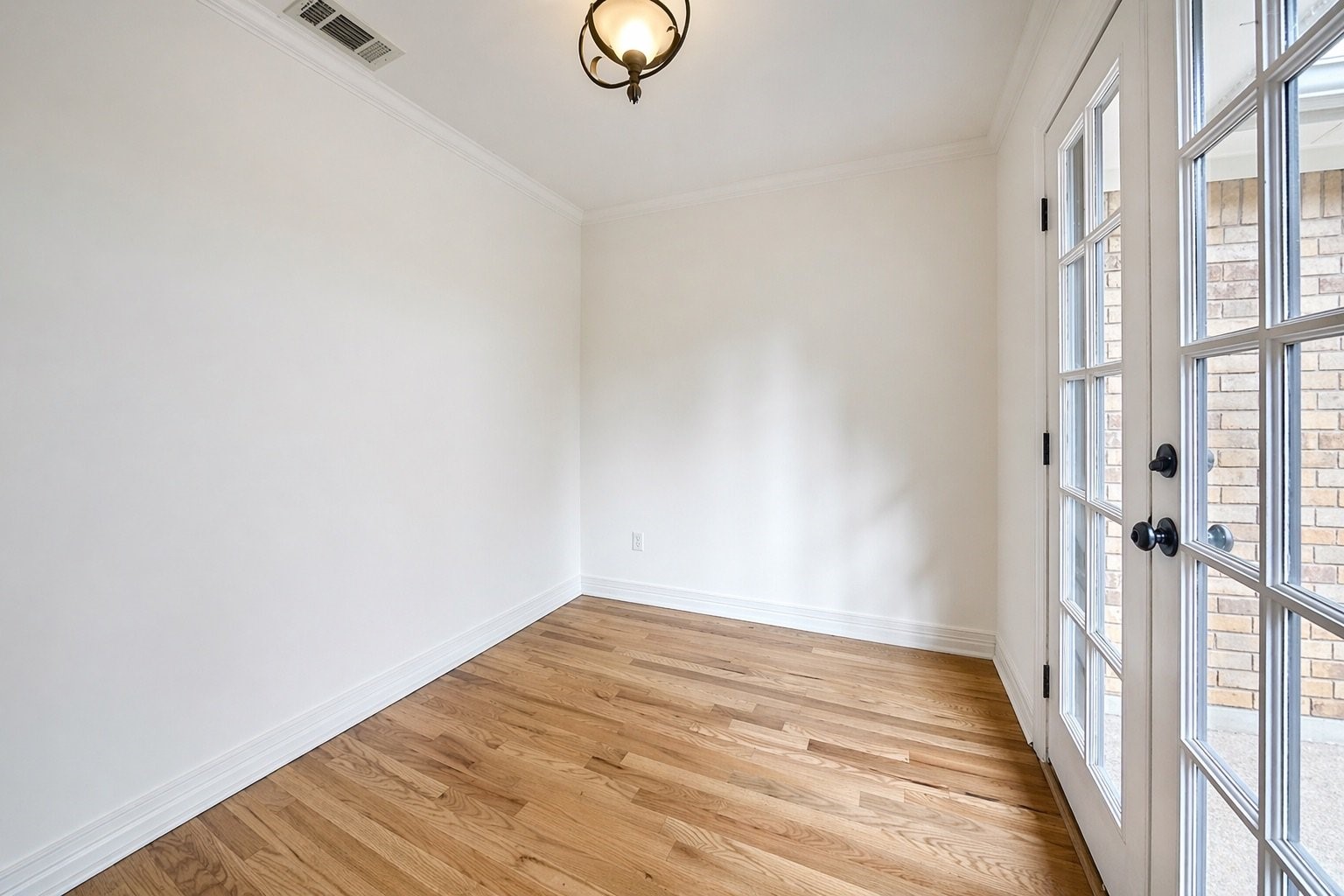 4306 Essex Court Arlington TX 76016