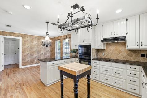4306 Essex Court Arlington TX 76016