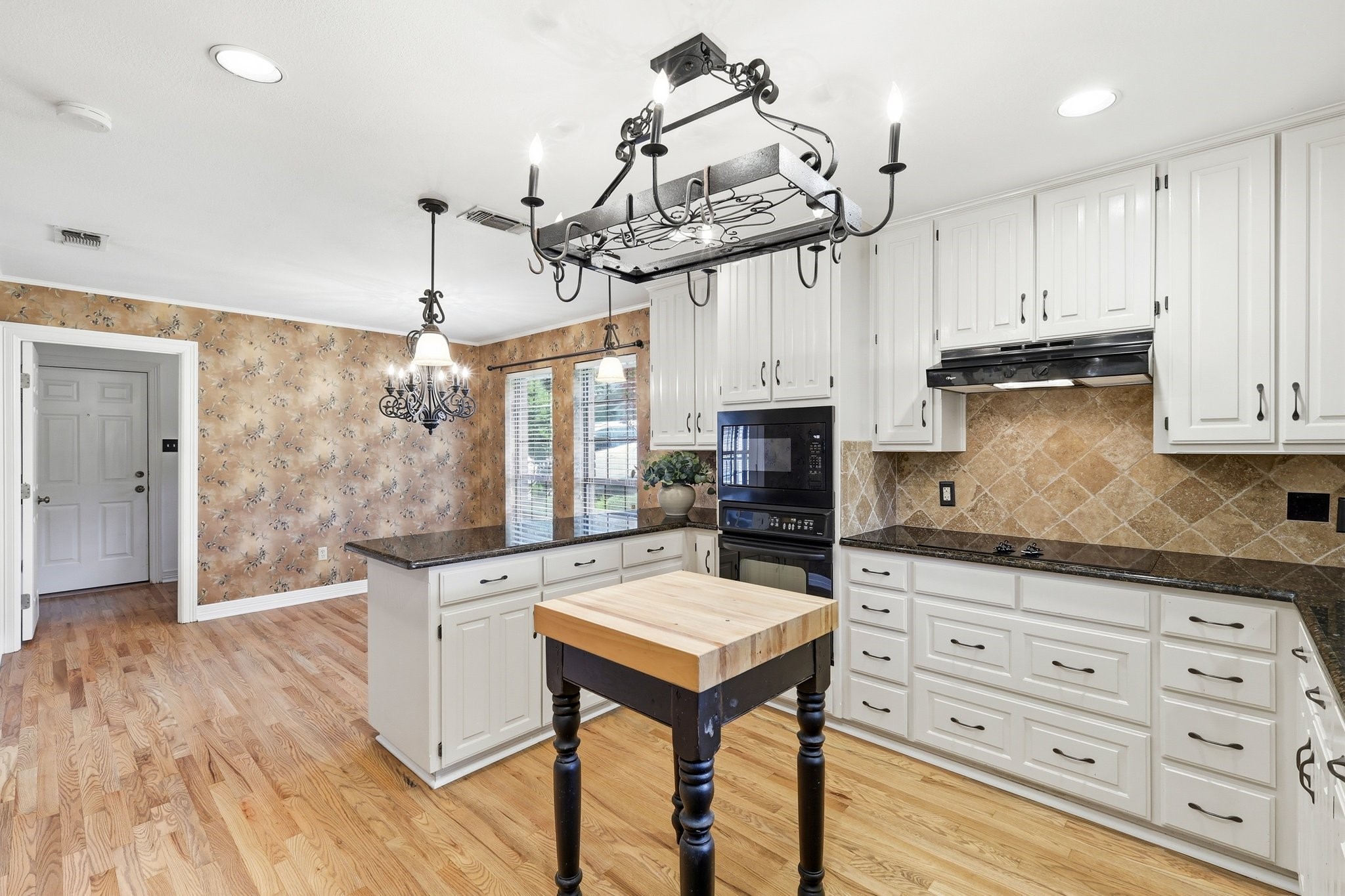 4306 Essex Court Arlington TX 76016