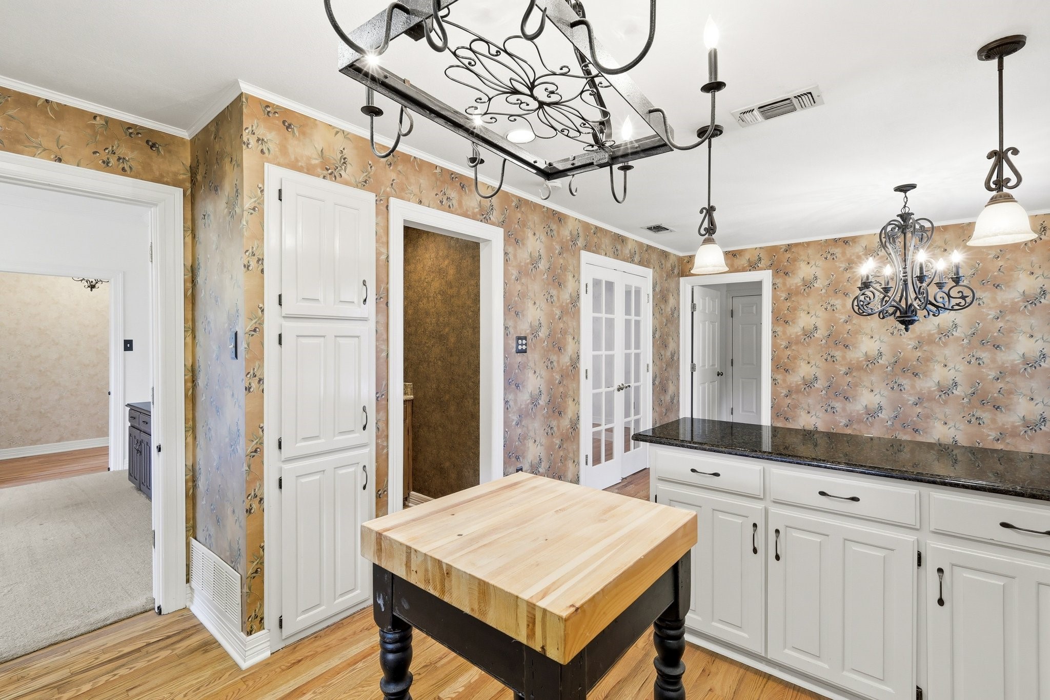 4306 Essex Court Arlington TX 76016