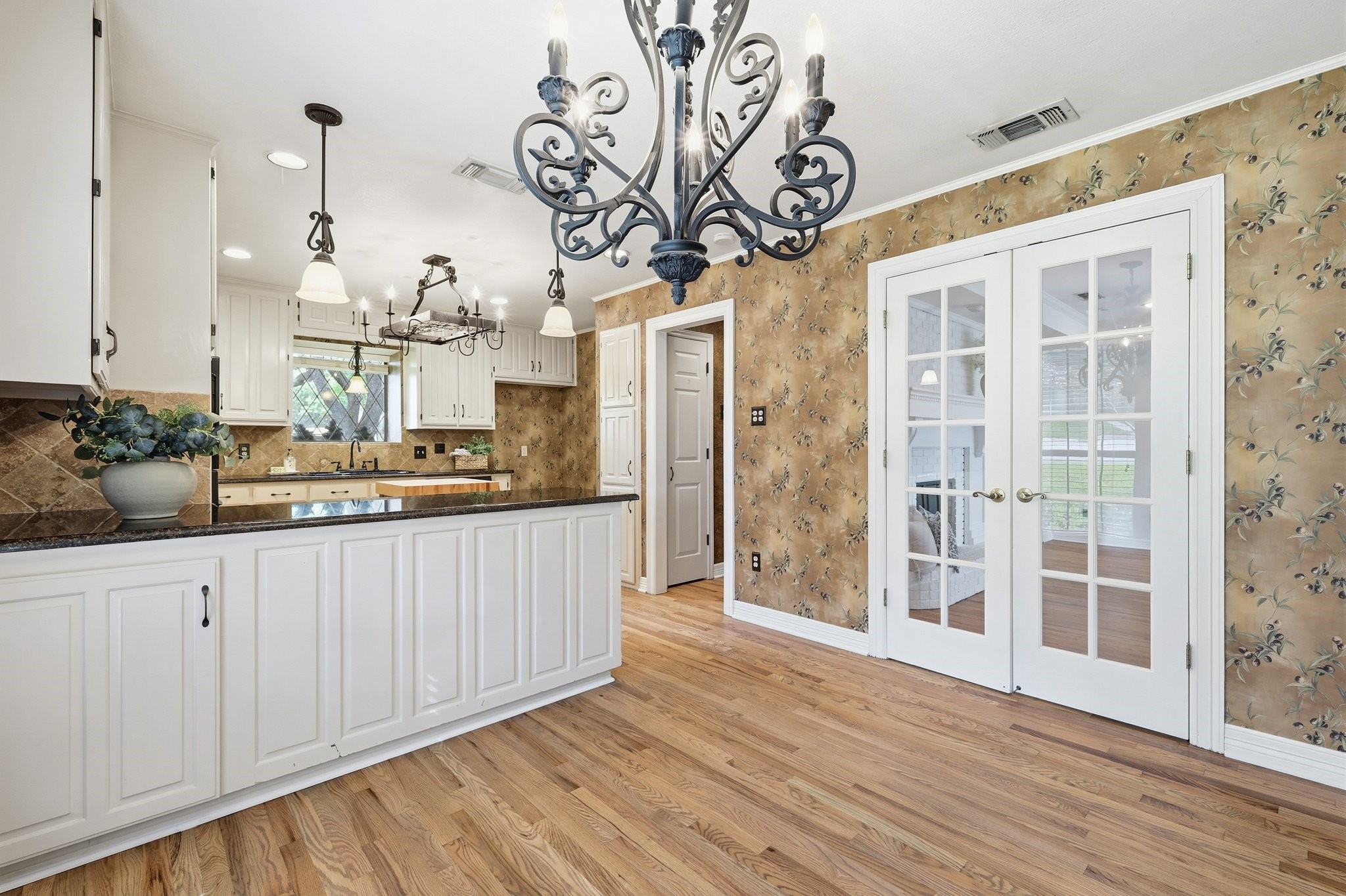 4306 Essex Court Arlington TX 76016