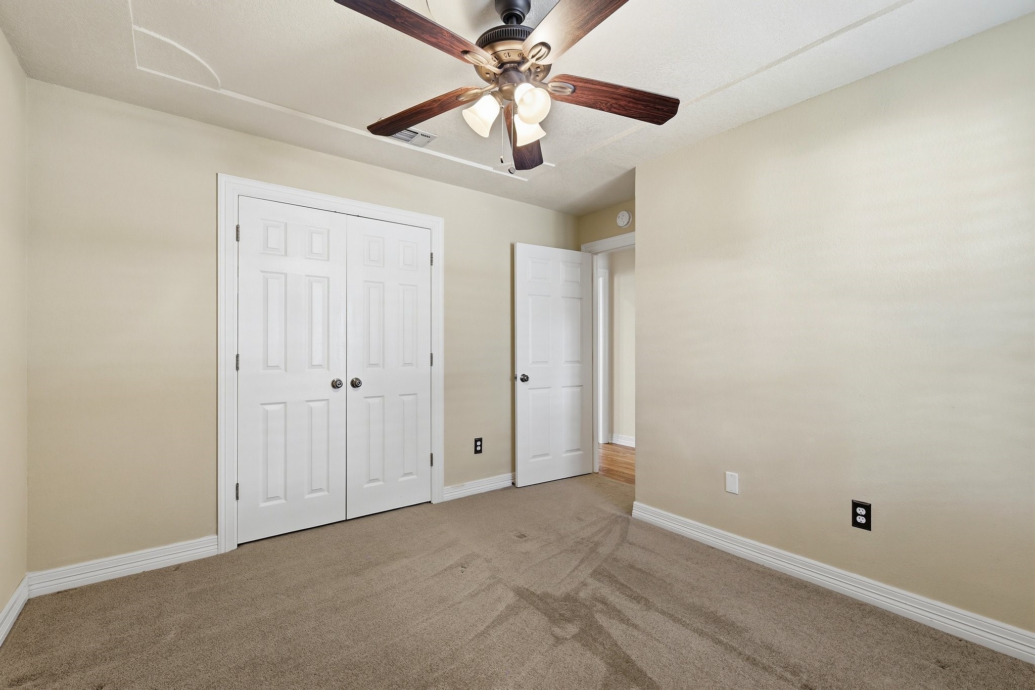 4306 Essex Court Arlington TX 76016