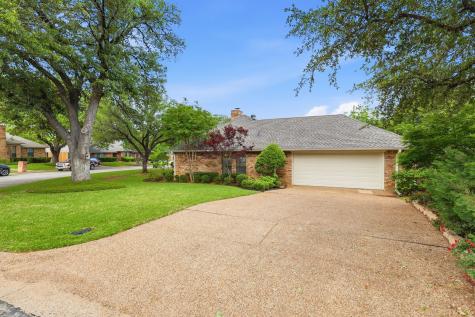 4306 Essex Court Arlington TX 76016